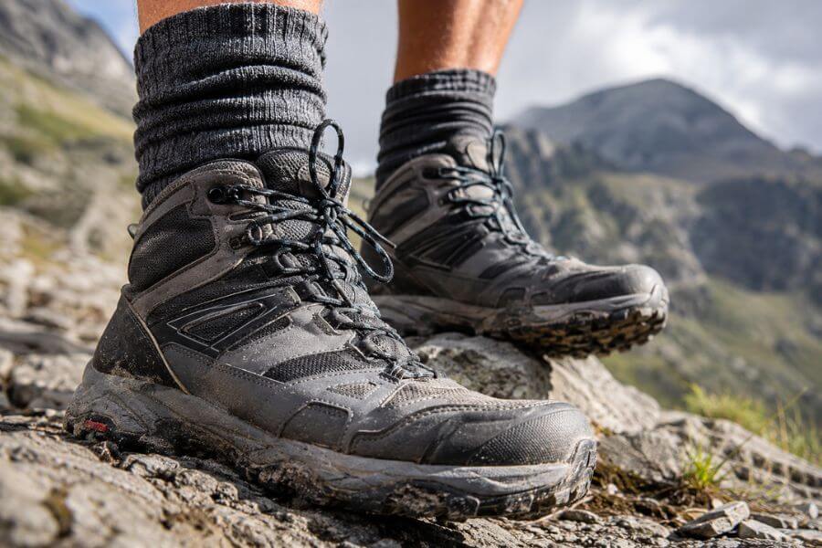 10 Best Lightweight Hiking Boots for Tackling Aussie National Parks This Year rooroo10