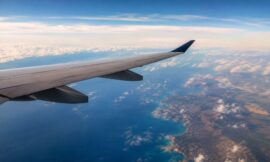Flying to Australia from the USA: Best Airlines, Routes, and Jet Lag Tips