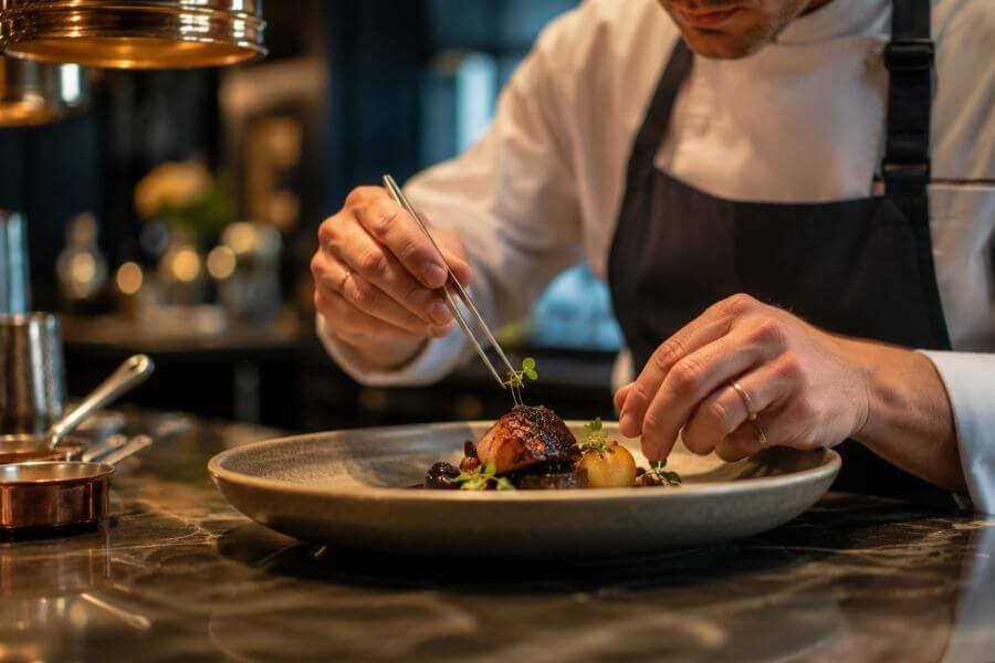 Read more about the article Beyond the Buffet: How Five-Star Hotels Are Reclaiming Fine Dining