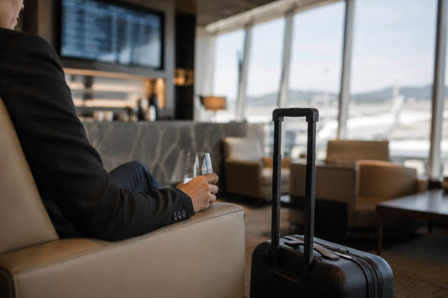 Read more about the article How to Maximize Premium Airport Lounge Amenities Before Your Next Flight